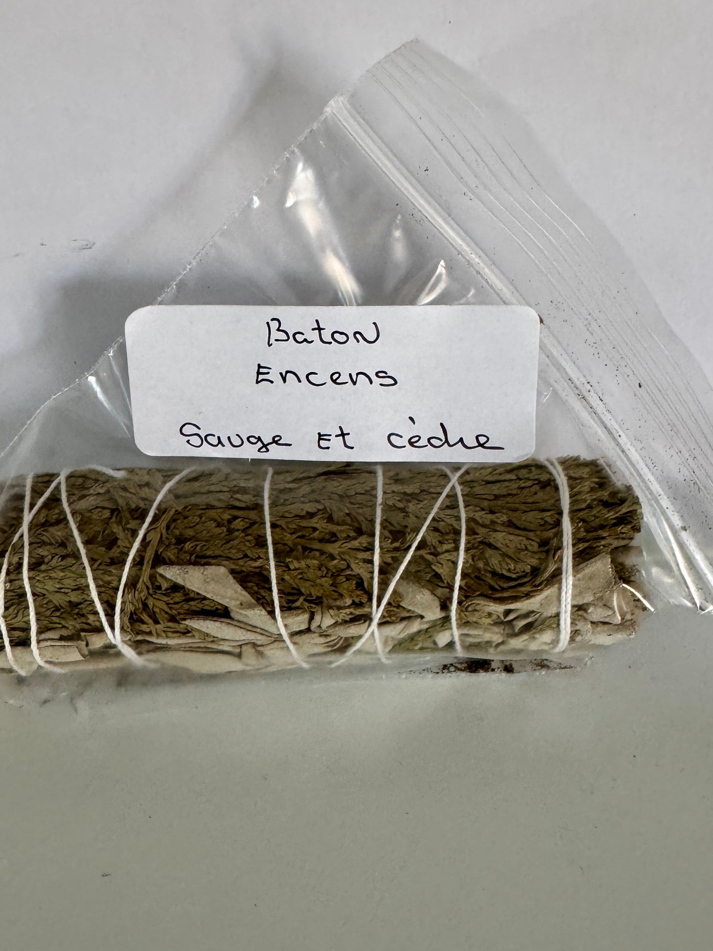 Encens de sauge et cèdre